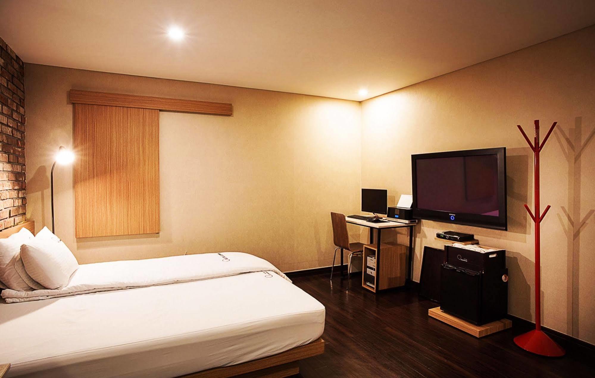 Comma Hotel Busan Extérieur photo